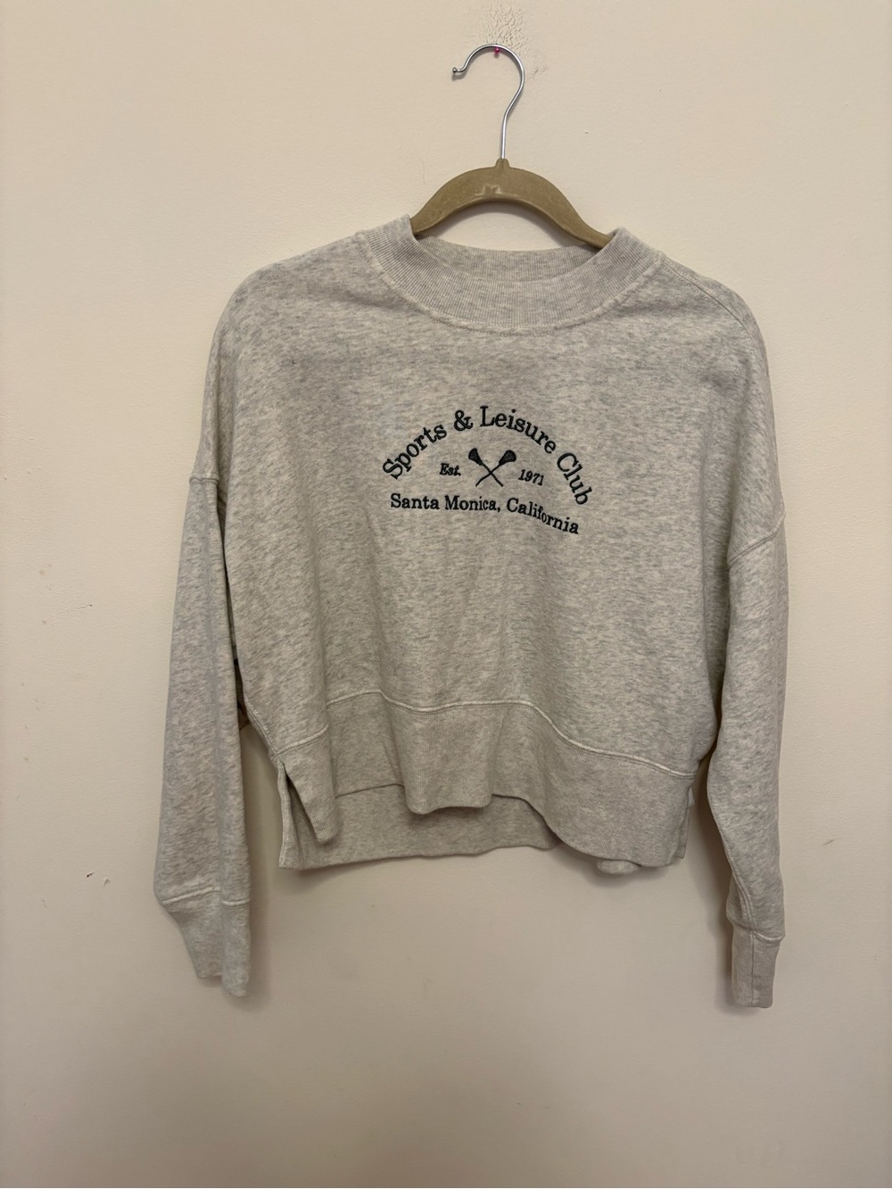 Abercrombie & Fitch Sweatshirt Womens XS Grey Cropped Sports Club Santa Monica